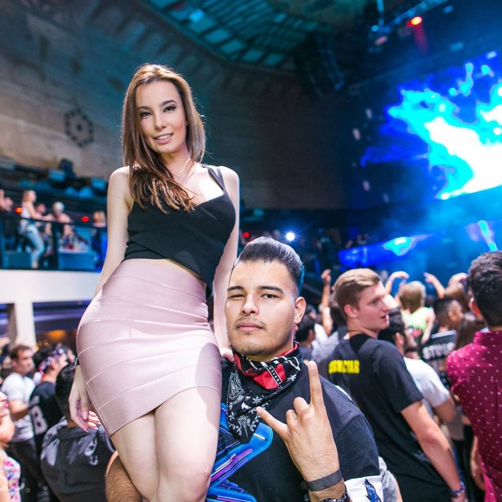 Meet your Posher, Abraham